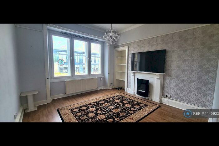 3 Bedroom Flat To Rent In Drymen Road, Bearsden, Glasgow, G61