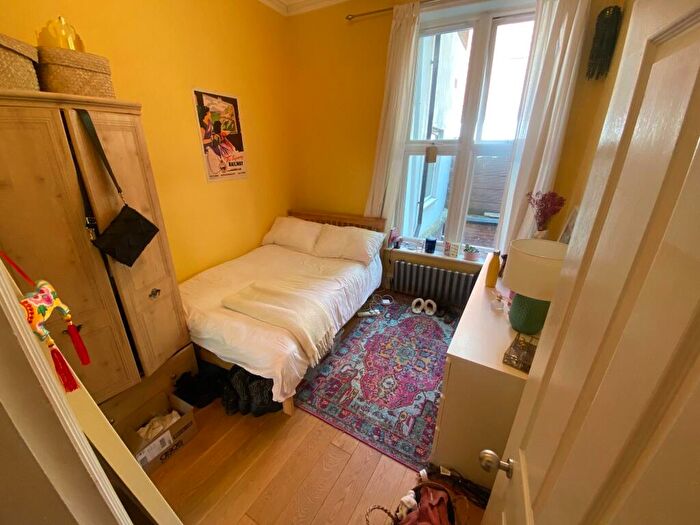 3 Bedroom Flat To Rent In Flat, Efe House, N5