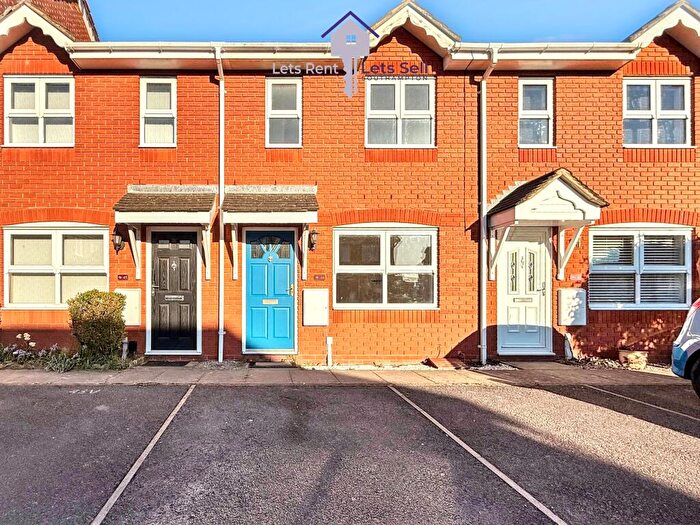 2 Bedroom Terraced House For Sale In Southampton, SO19