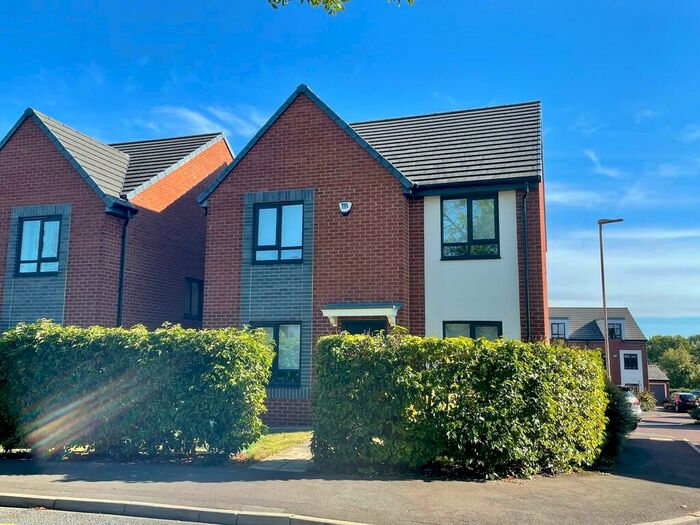 4 Bedroom Detached House To Rent In Wells Grove, Newton Hall, DH1