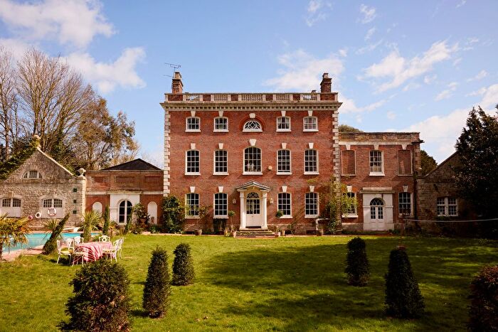 5 Bedroom Detached House For Sale In Barming Place, Barming, Kent, ME16