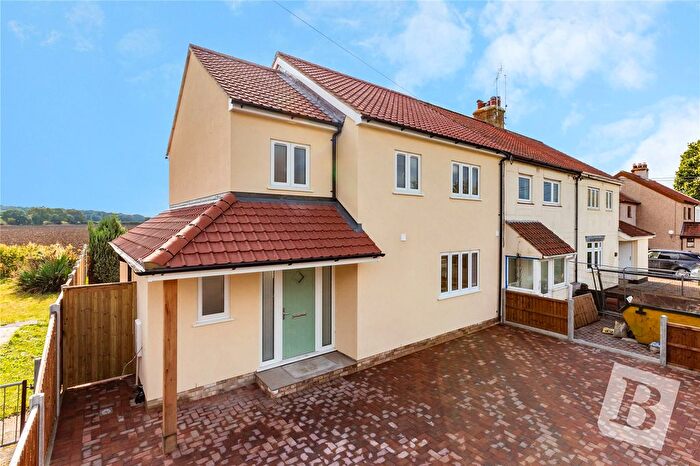 3 Bedroom Semi-Detached House For Sale In Chelmsford Road, Blackmore, Ingatestone, Essex, CM4