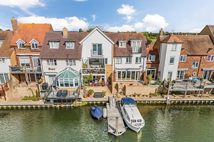 3 Bedroom Terraced House For Sale In North Quay, Abingdon, OX14