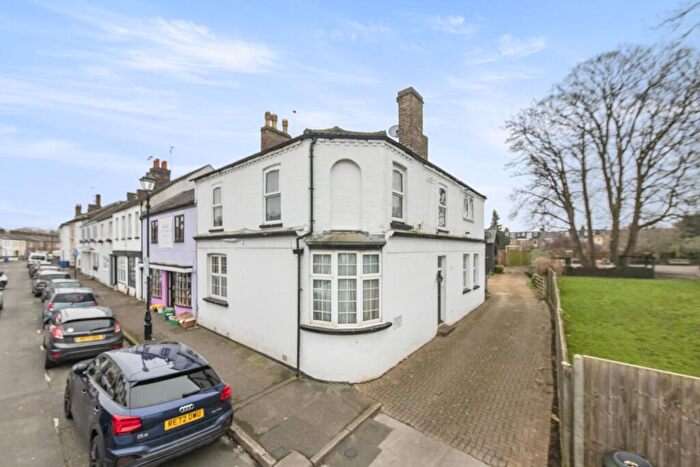 2 Bedroom Flat To Rent In Oxford Road, , Windsor, SL4