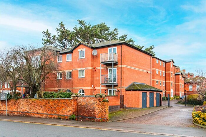 3 Bedroom Apartment For Sale In Midland Road, Wellingborough, NN8