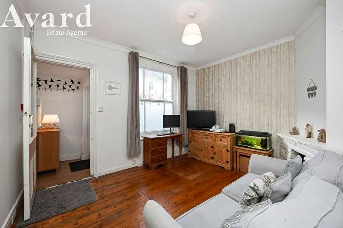1 Bedroom Flat For Sale In Grantham Road, Brighton, BN1