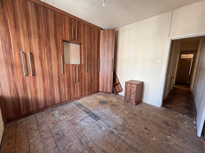 2 Bedroom Terraced House For Sale In Parkes Street, Smethwick, B67