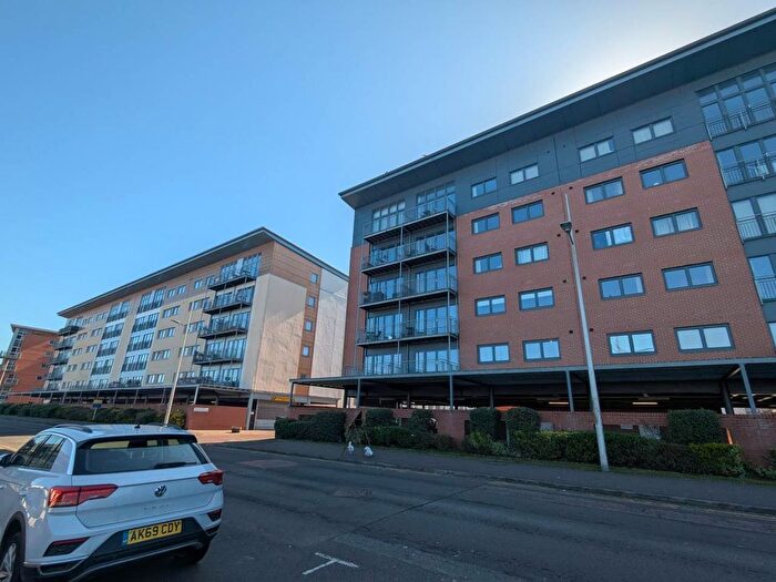 2 Bedroom Flat To Rent In Thorter Way, Dundee, DD1