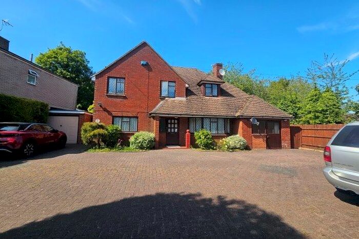 4 Bedroom Detached House To Rent In Tonbridge Road, Maidstone, ME16