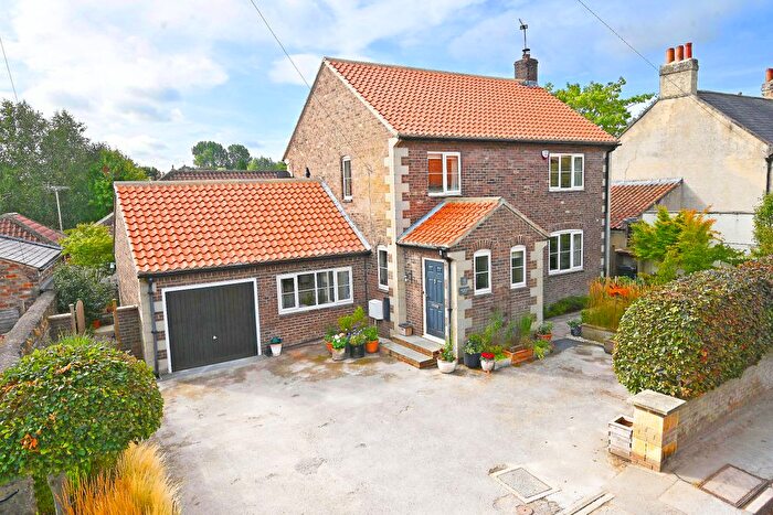 4 Bedroom Detached House For Sale In Stonebeck House, Bishop Monkton, Harrogate, HG3