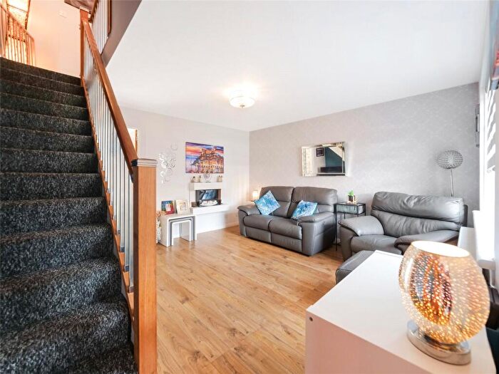 2 Bedroom Semi-Detached House For Sale In Rhindmuir Drive, Swinton, Glasgow, G69