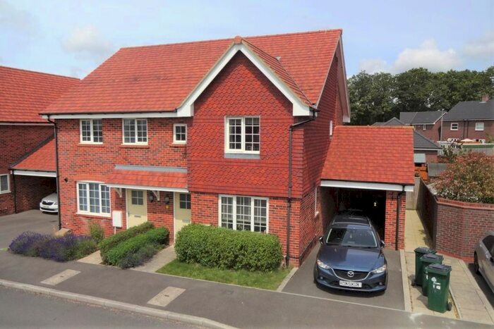 3 Bedroom Semi-Detached House To Rent In Wimblehurst Road, Forge Wood, Crawley, RH10