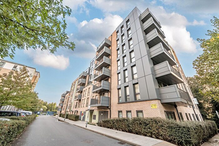 3 Bedroom Flat For Sale In Nobel Close, Theodor Court, NW9