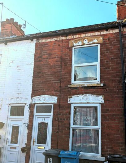 2 Bedroom Terraced House To Rent In Farringdon Street, Hull, HU5