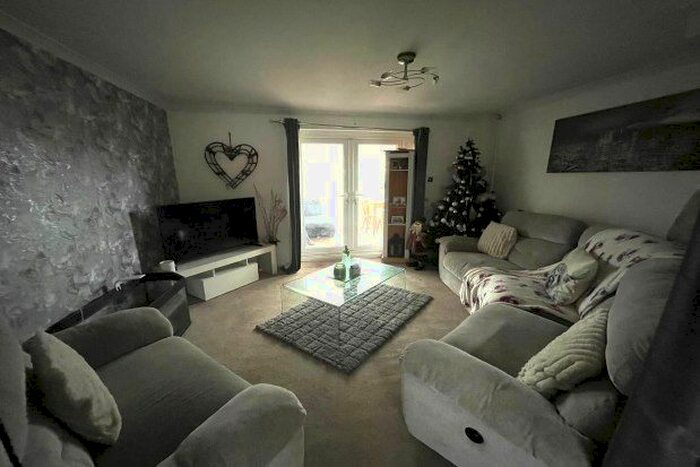 2 Bedroom Property To Rent In Vera Crescent, Mansfield, NG21