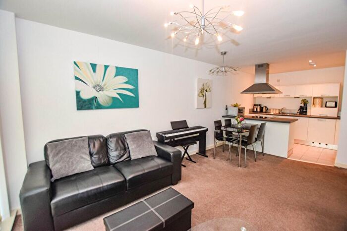 1 Bedroom Flat To Rent In Melia House, Lord Street, Green Quarter, Manchester, M4