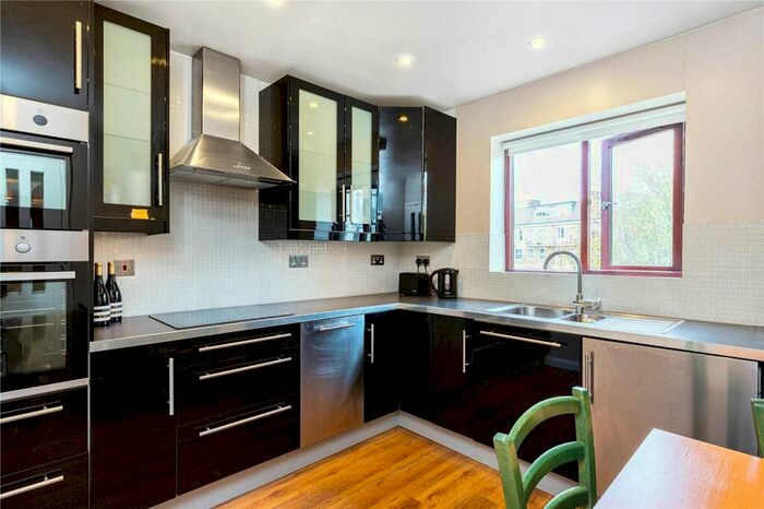 2 Bedroom Apartment To Rent In Wapping Wall, E1W