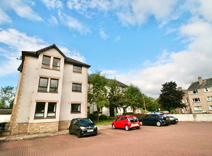 2 Bedroom Flat To Rent In Queens Lane, Bridge Of Allan, Stirling, FK9