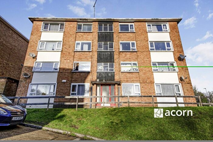 2 Bedroom Flat To Rent In Hillside Court, Strood, ME2