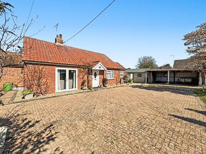 2 Bedroom Detached Bungalow For Sale In Pound Hill, Bacton, Stowmarket, IP14