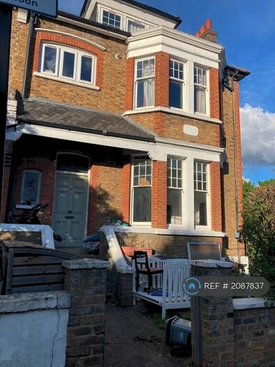 1 Bedroom Flat To Rent In Cranwich Road, London, N16