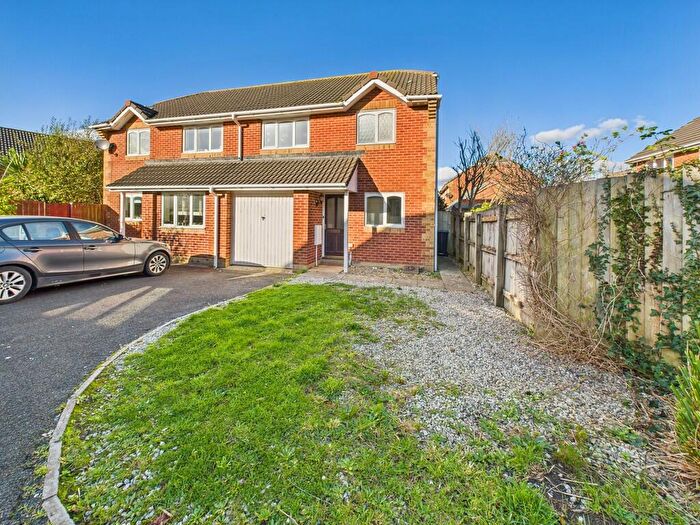 3 Bedroom Semi-Detached House For Sale In Elizabeth Road, Bude, EX23