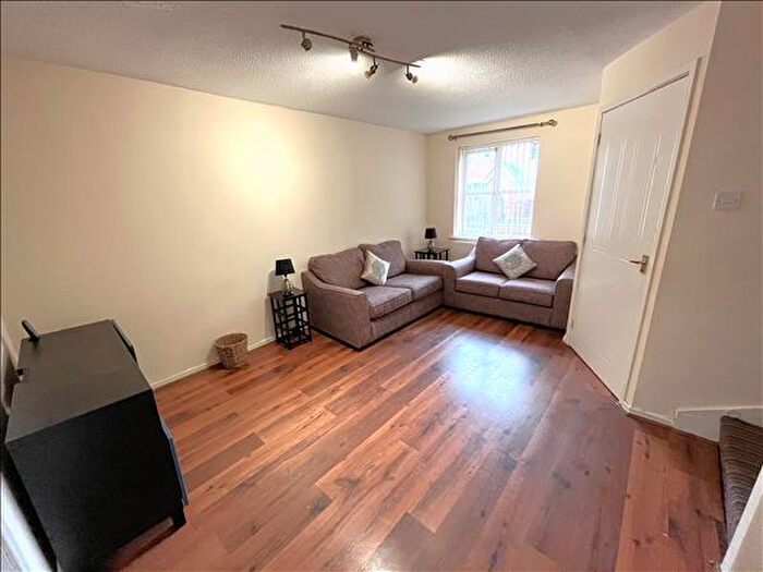 3 Bedroom Semi-Detached House To Rent In Venture Scout Way, Cheetham Hill, M8