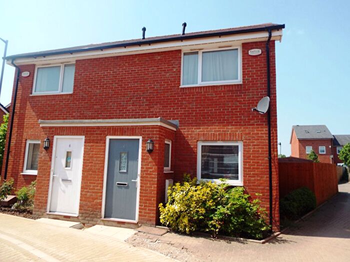 2 Bedroom Property To Rent In Cubitt Street, Aylesbury, HP19