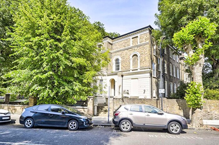 2 Bedroom Flat For Sale In Cambridge Gardens, North Maida Vale, London, NW6