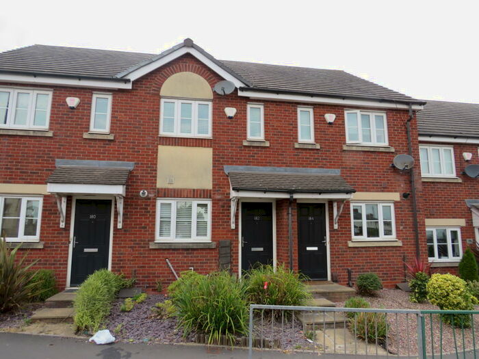 2 Bedroom Terraced House To Rent In Bristnall Hall Road, Oldbury, B68