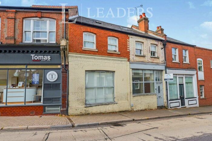 2 Bedroom Apartment To Rent In Catherine Street, AL3