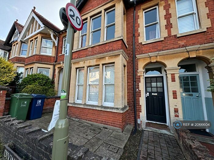 5 Bedroom Semi-Detached House To Rent In Divinity Road, Oxford, OX4