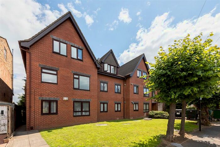 1 Bedroom Flat To Rent In Manor Road, Leyton, E10