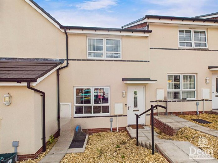 2 Bedroom Terraced House For Sale In Paskin, Heights, Lydney, GL15