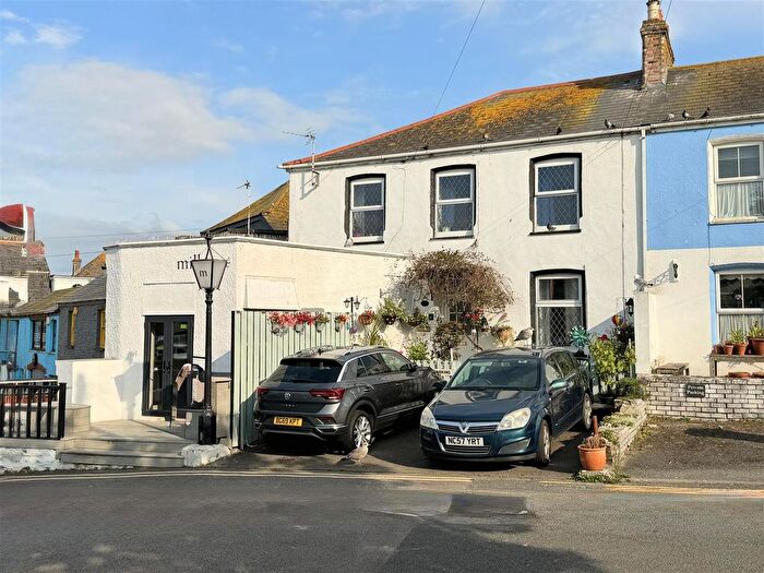 3 Bedroom End Terrace House For Sale In Broad Street, Newquay, TR7