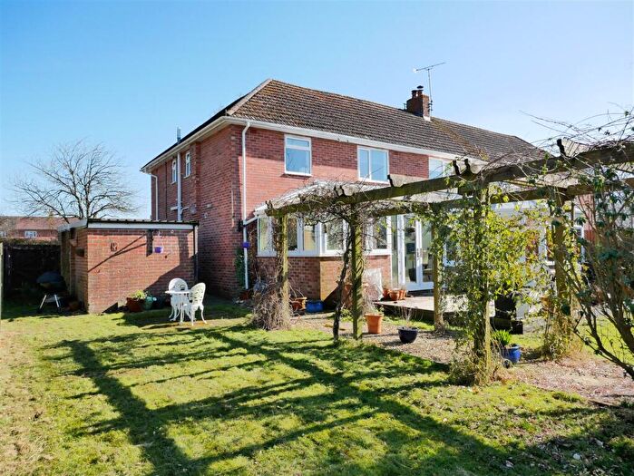 4 Bedroom Detached House For Sale In Trenchard Avenue, Lower Compton, Calne, SN11