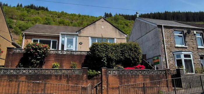 2 Bedroom Property To Rent In Heather View, Twynypandy, SA12