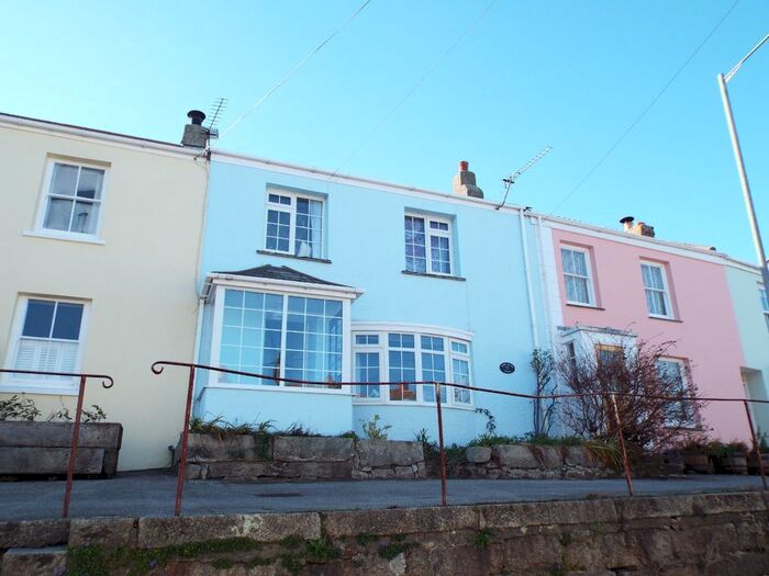 4 Bedroom Flat To Rent In Chapel Terrace, Falmouth, TR11