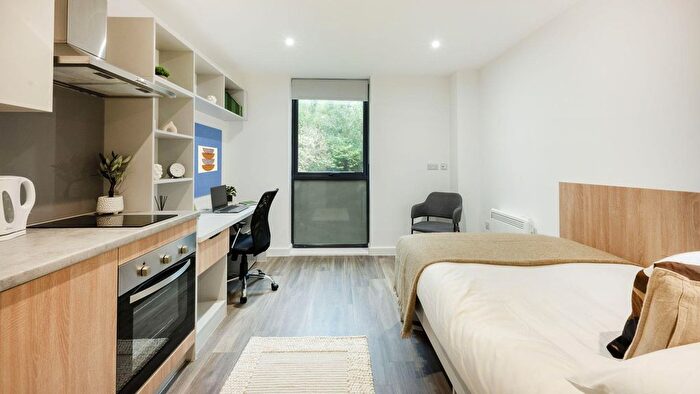 Studio To Rent In Glenthorne Road, Exeter, EX4