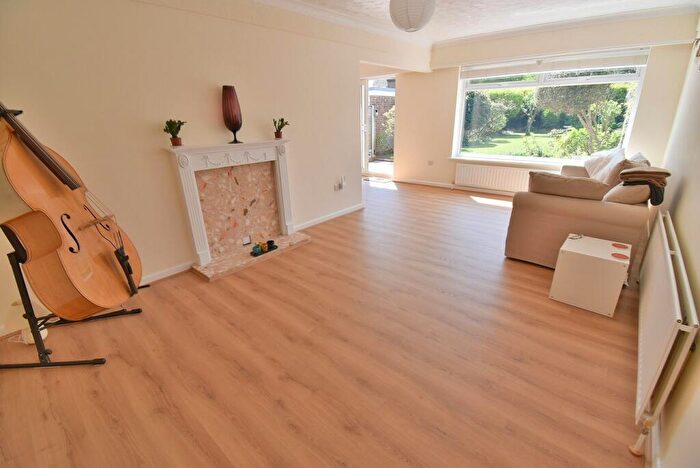 2 Bedroom Detached Bungalow For Sale In Wheelers Lane, Bournemouth, BH11