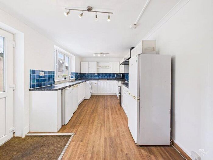 5 Bedroom End Of Terrace House To Rent In Bernard Road, Brighton, BN2