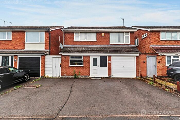 4 Bedroom Detached House For Sale In Hoarestone Avenue, Whitestone, Nuneaton, CV11