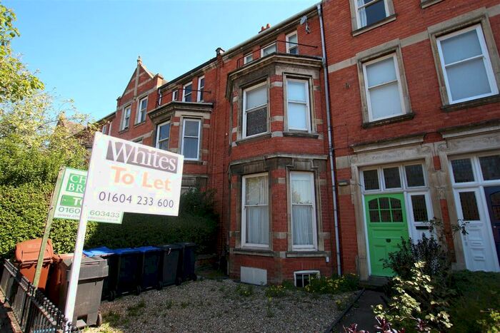 1 Bedroom Flat To Rent In The Crescent, Abington, NN1