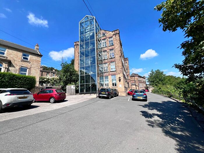 2 Bedroom Apartment For Sale In Fearnley Mill Drive, Huddersfield, HD5