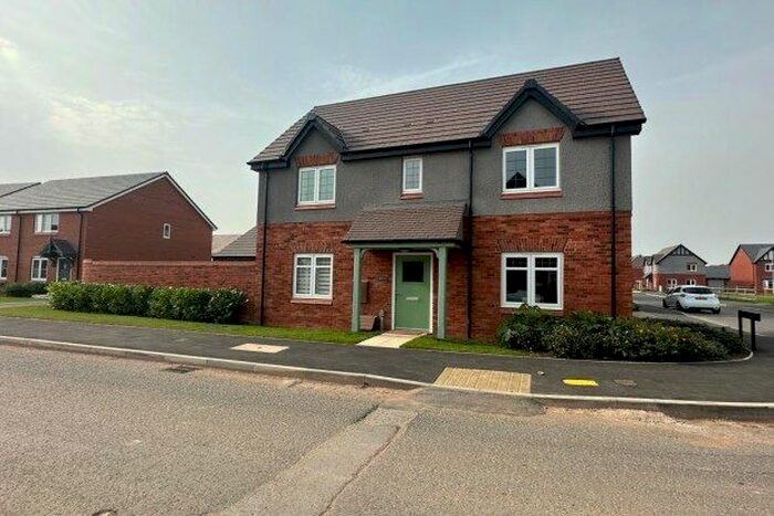 3 Bedroom Property To Rent In Greenways Road, Burton-On-Trent, DE13