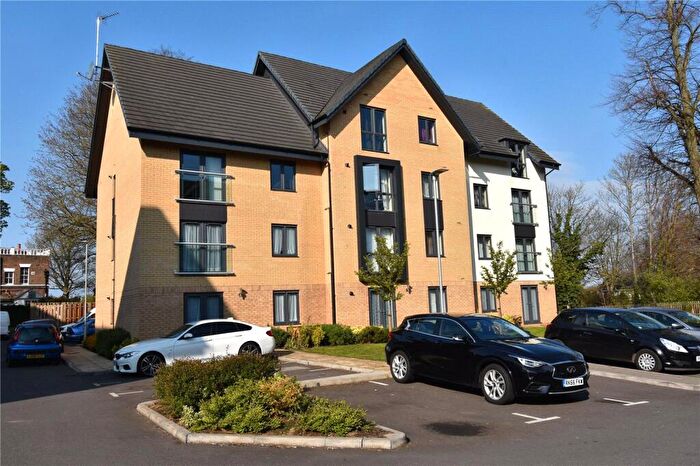 1 Bedroom Apartment To Rent In Jonathan Henry Place, Luton, Bedfordshire, LU4