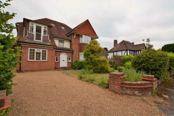 1 Bedroom Flat To Rent In Hempson Avenue, Langley, Slough, SL3