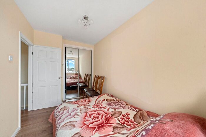 2 Bedroom Flat For Sale In Downall Green Road, Ashton-In-Makerfield, WN4