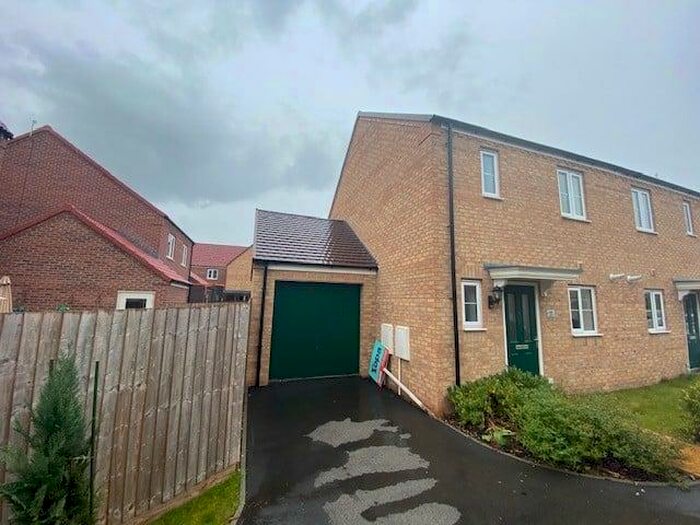 2 Bedroom Semi-Detached House To Rent In Tamar Close, Spalding, PE11
