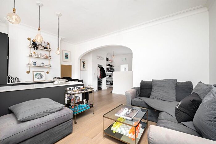1 Bedroom Flat To Rent In Leverton Street, NW5